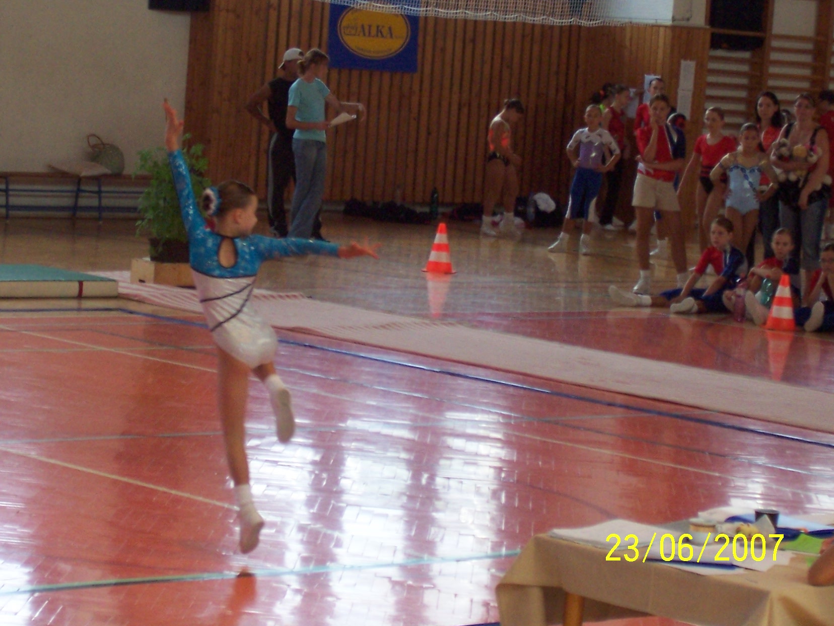 Macek2
