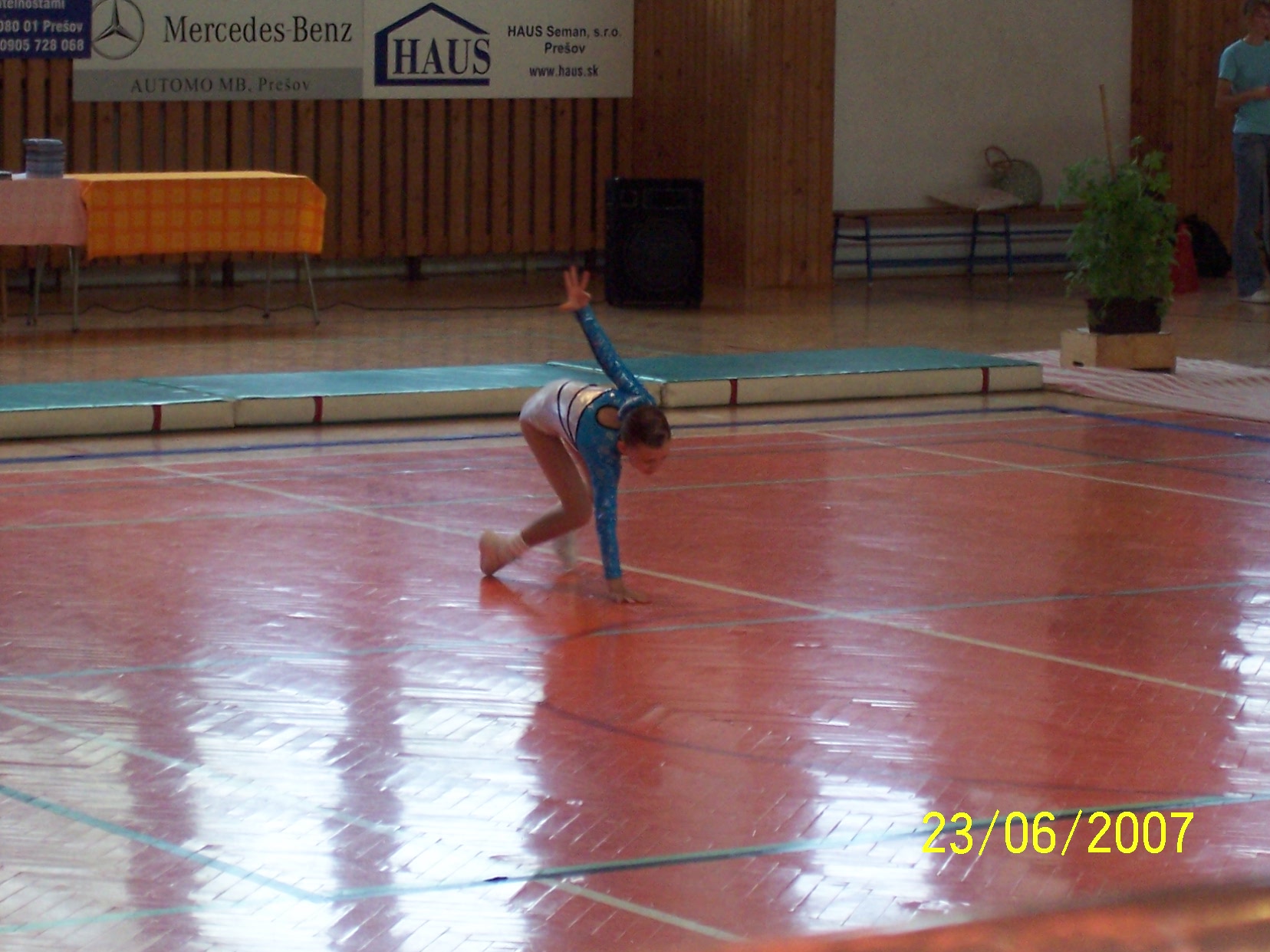 Macek3